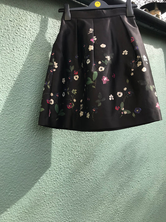 High-Waisted Floral Skirt with Pockets